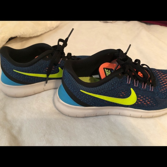 Final price ‼️ Nike’s active wear Size 7.5 - Picture 4 of 5
